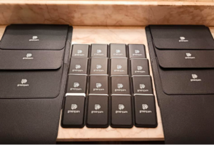 4.c. laptop sleeve and phone wallet 2